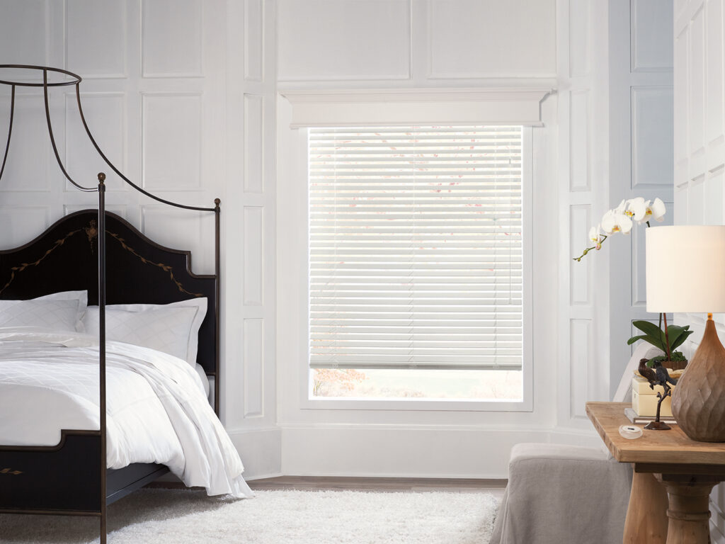 Abachi Bedroom with Parkland Wood Blinds and Cornices