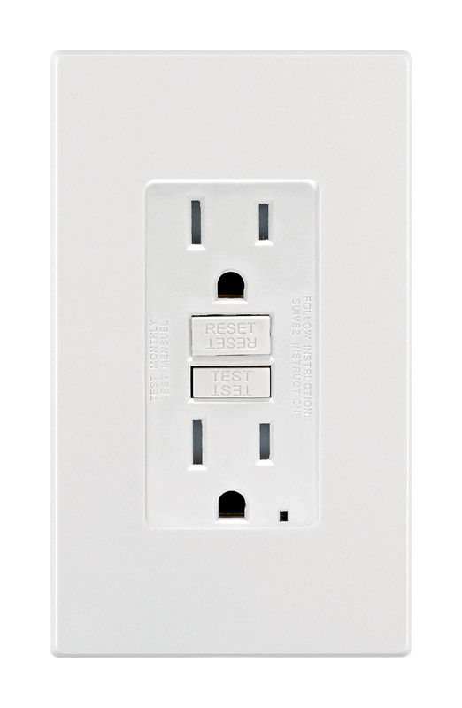 Leviton 15 amps 125 V White Outlet/Wallplate 5-15R 1 pk